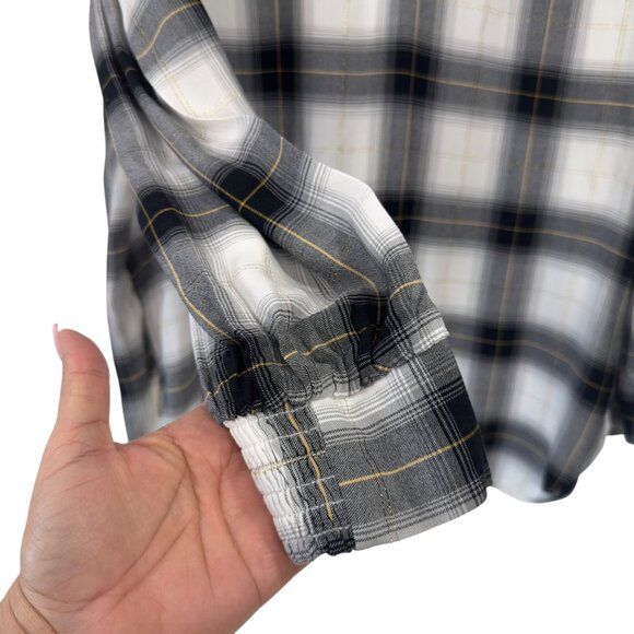 Loft Petite Plaid Tunic Blouse Long Sleeve Black White Gold Details Womens Sz LP - Picture 9 of 11
